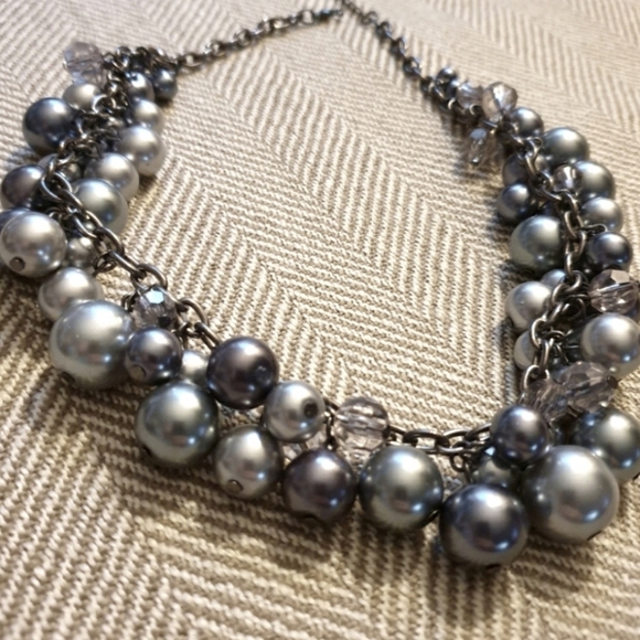 Choker ~ Varied Tone and Size Grey Pearls on a Gunmetal Color Chain 15" - Picture 8 of 10